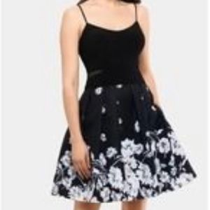 Xscape formal dress, size 4